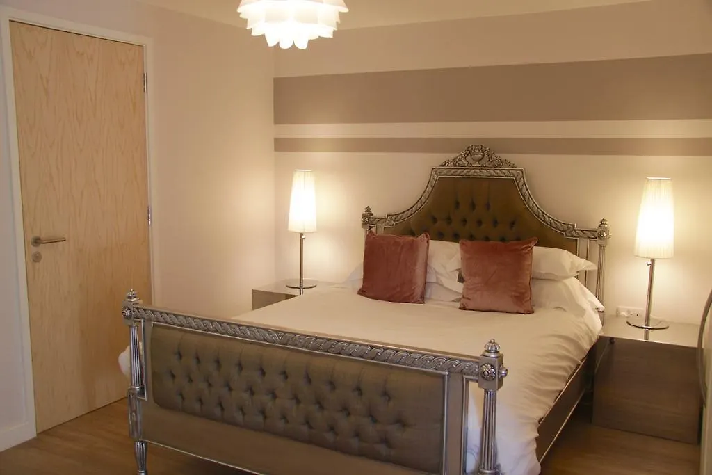 Lux Living Apartments - Florian House Cambridge 0*,